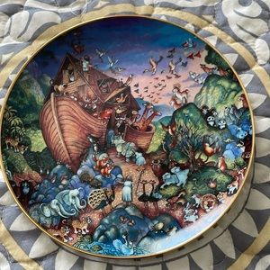Noah’s Ark decorative plate